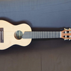 Yamaha GL1 Guitalele